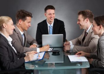 Satisfacția angajaților: Importanța ei și sfaturi practice pentru angajator