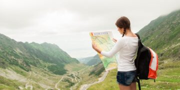 Lucruri esentiale pe care sa le iei cu tine intr-o drumetie montana